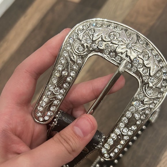 Blazin Roxx Blinged Rhinestone Genuine Leather Belt - Picture 4 of 12